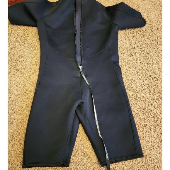 NeoSport Wetsuit 3MM Size XL - Picture 10 of 10